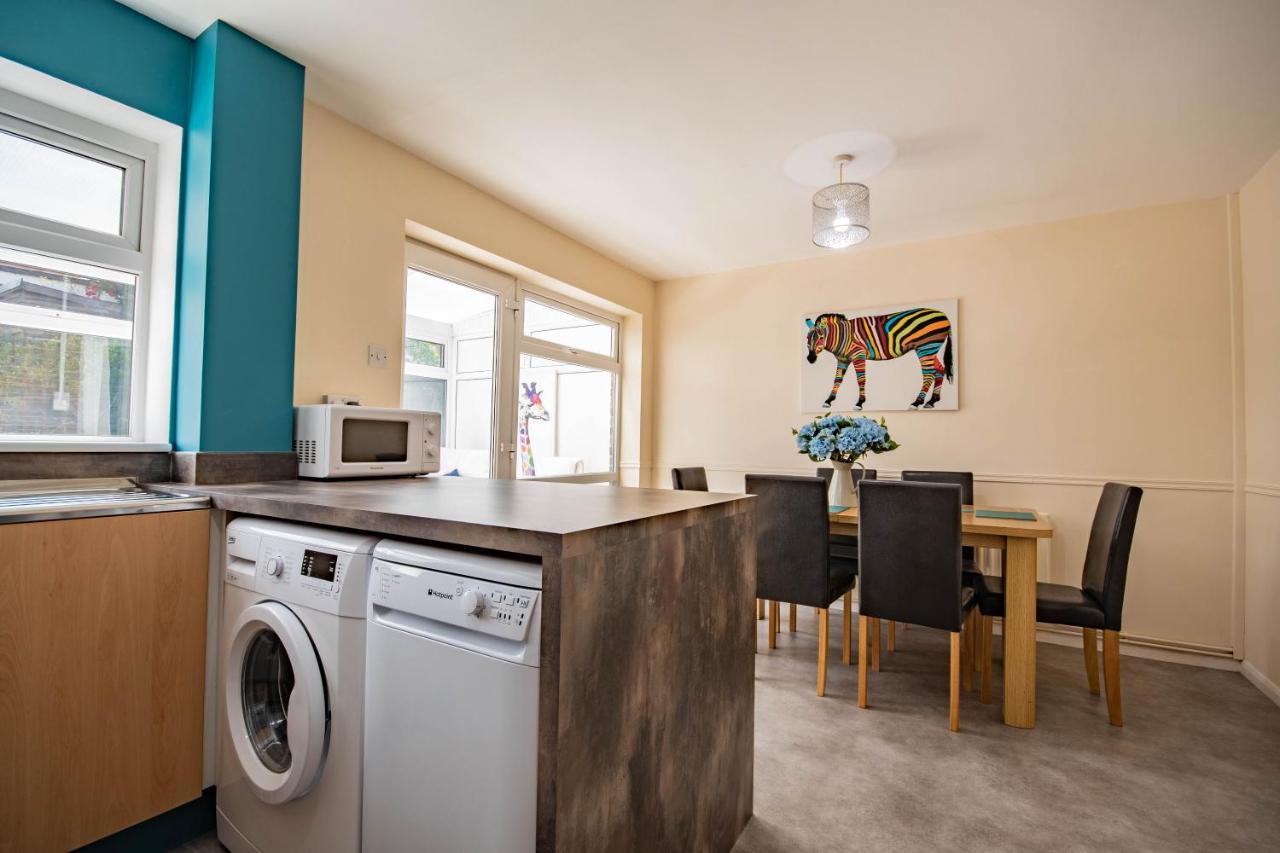 3-Bedroom House With Garden, Conservatory, In Centre Of Worcester Exteriér fotografie