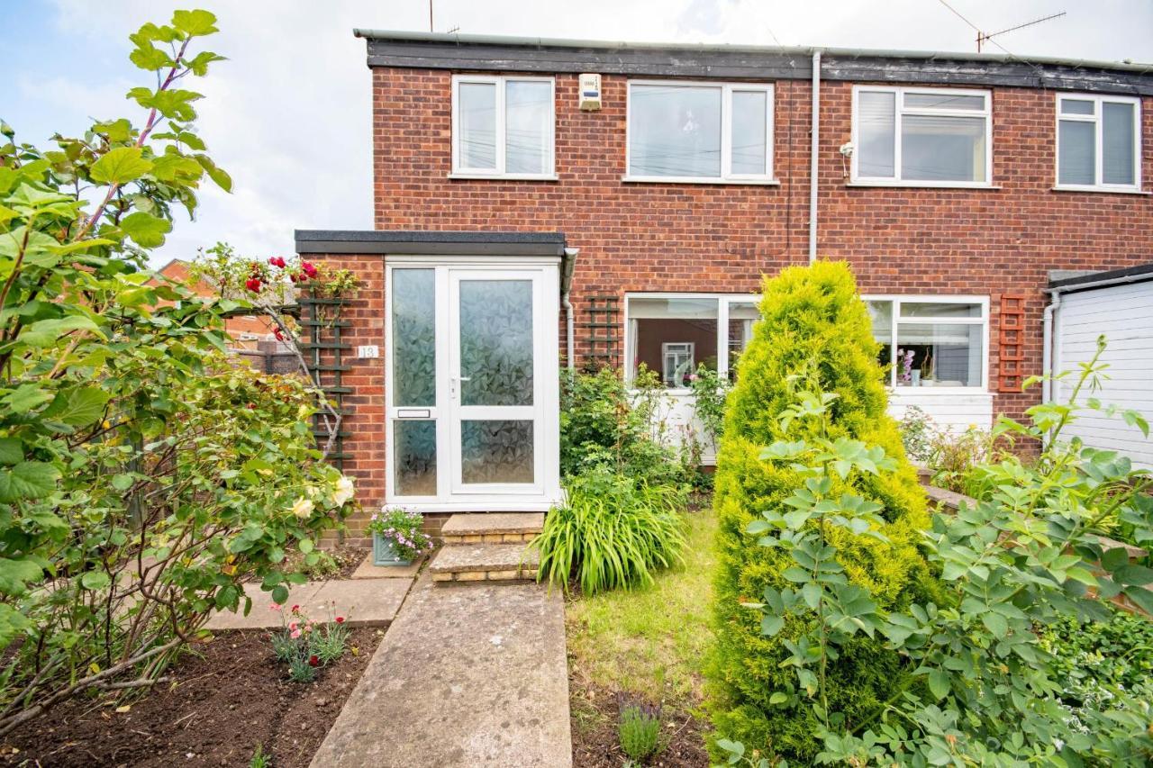 3-Bedroom House With Garden, Conservatory, In Centre Of Worcester Exteriér fotografie